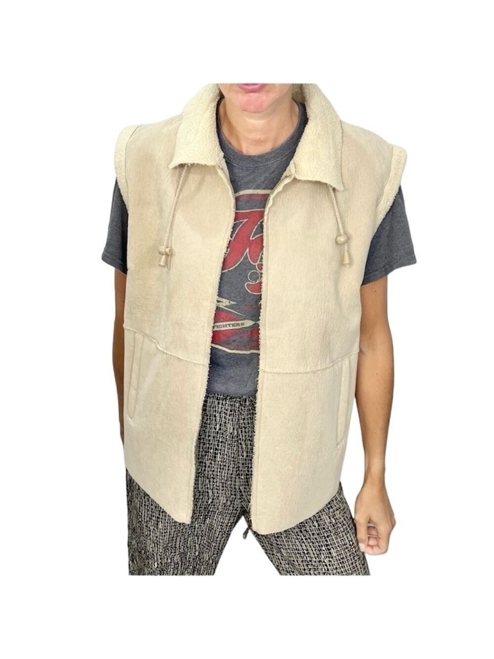 Beige faux suede shearling sherpa boxy full zip vest 42